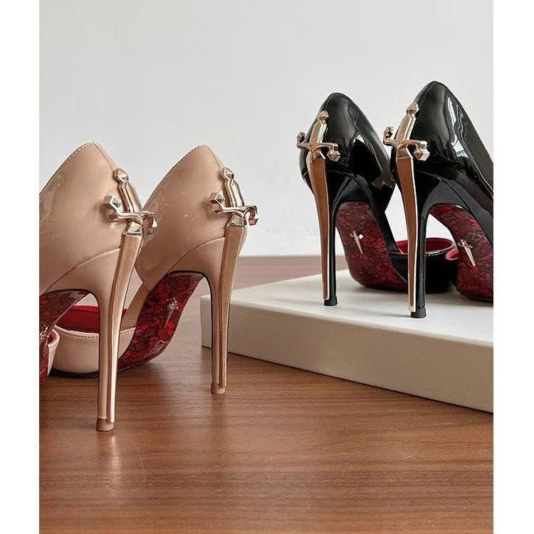 Patent Leather Pump - Side Empty Gold Scepter Nude High