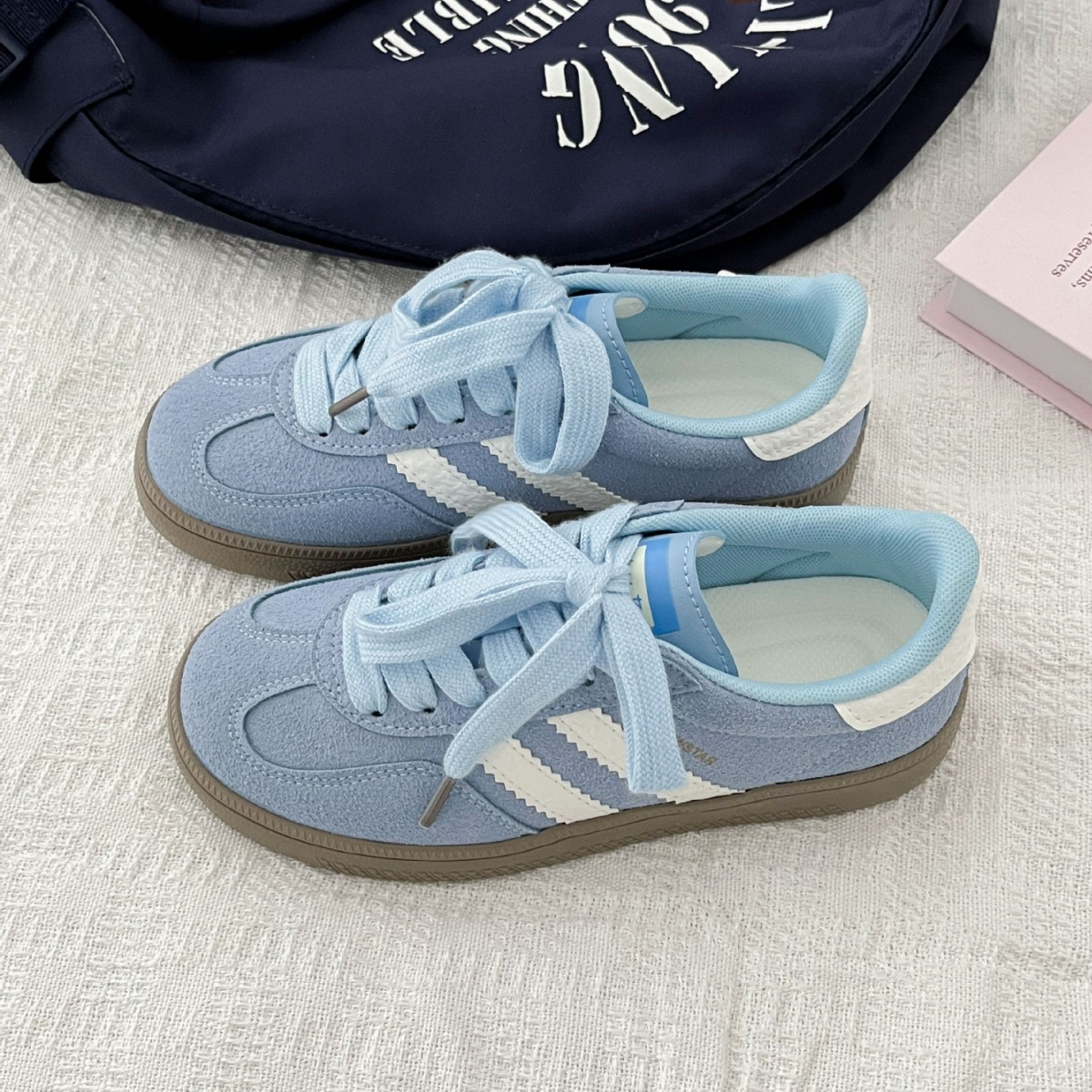 Vintage-style sneakers for wom - đánh giá và giá Women'S Shoes Trendy