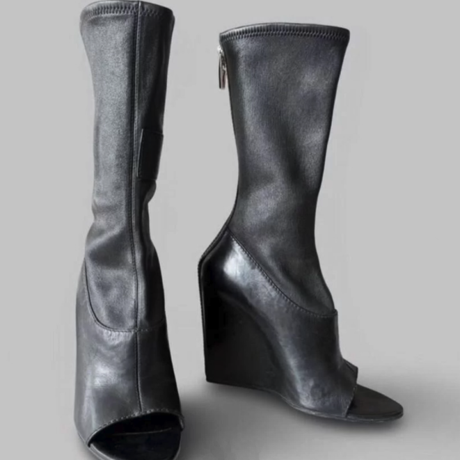 Black leather wedges peep toe  - đánh giá và giá Women'S Shoes Paris